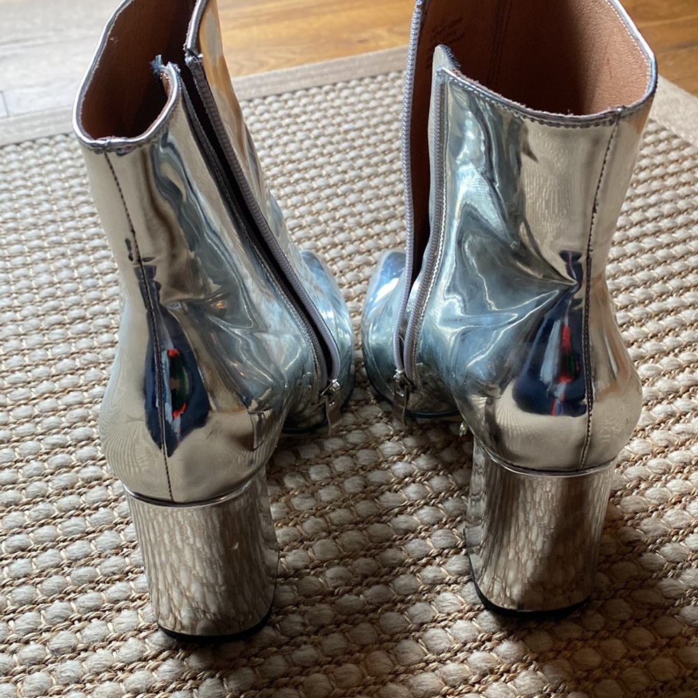 Silver booties - Picture 5 of 9